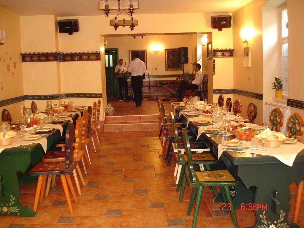 Pensiunea Sub Cetate Cisnădie Exteriér fotografie